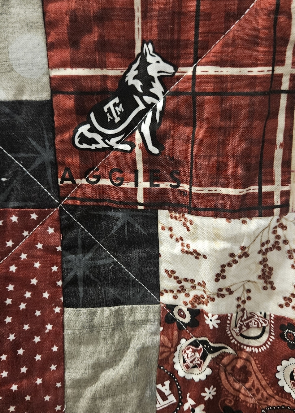 TEXAS A & M TABLE RUNNER - Picture 2 of 4